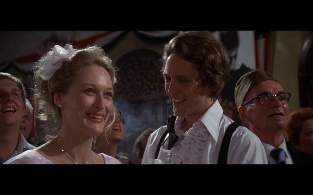 Meryl Streep e Christopher Walken in una scena del film
